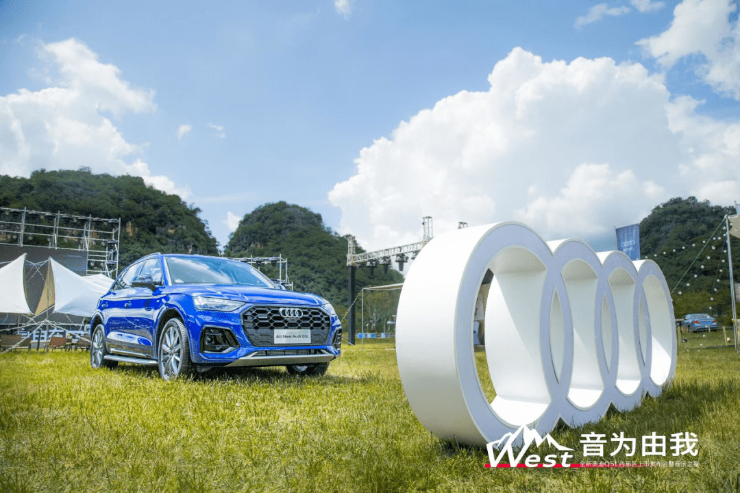 魔术空间算是玩明白了！电动小车可轻松装载四个成年人