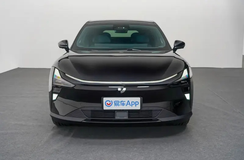 售24.99万起 极越01智能化体验“一步到位”