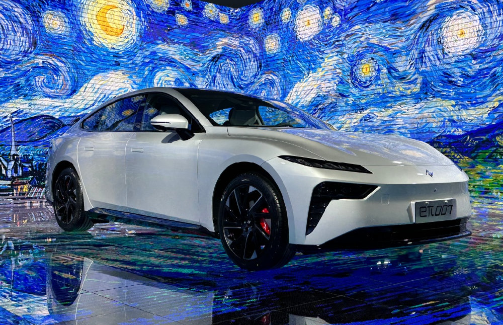 15.96万元起但开局降3万,eπ007又让谁破防了?