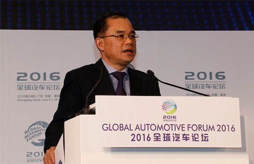 长安汽车董事长朱华荣:汽车行业卷出中国品牌新高度,卷出了四个老汉