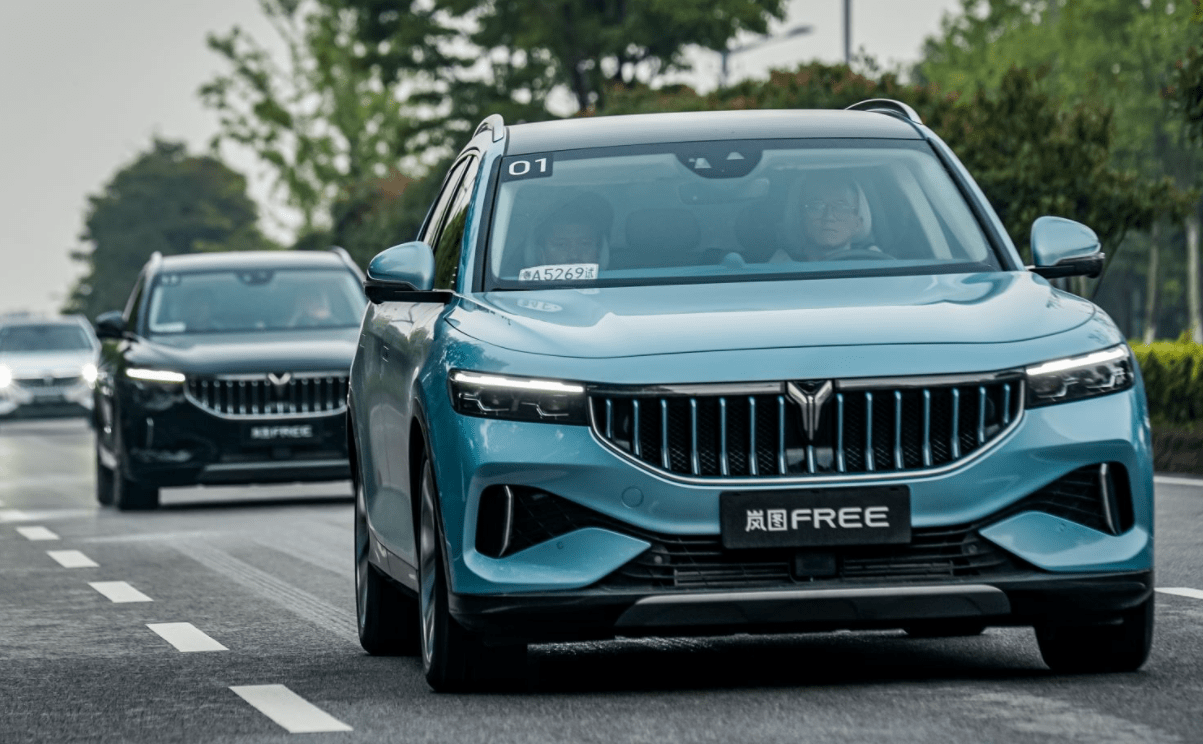 两车齐发：eπ008与岚图FREE 318即将接力上市