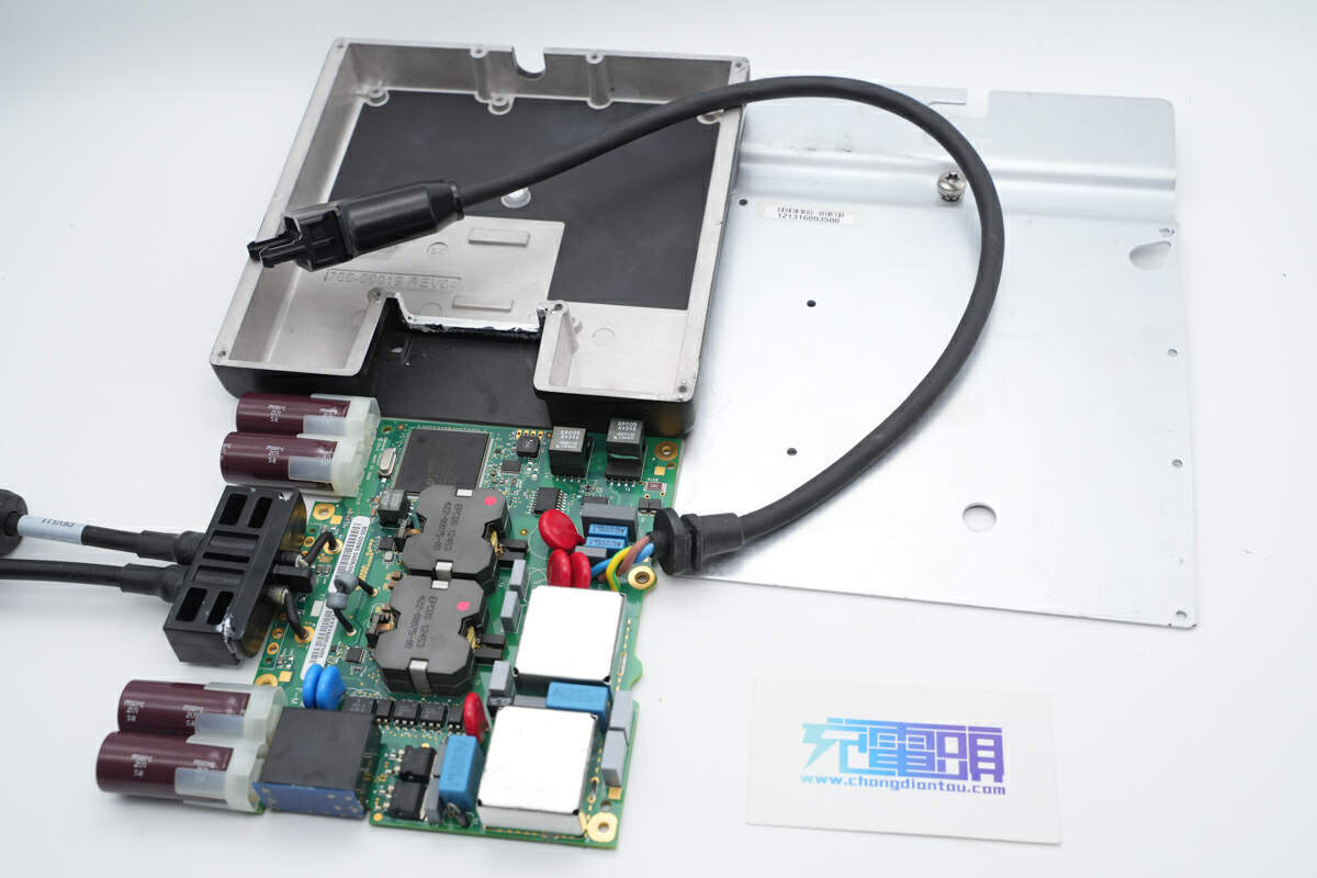 About:Energy与意法半导体合作优化电池管理系统