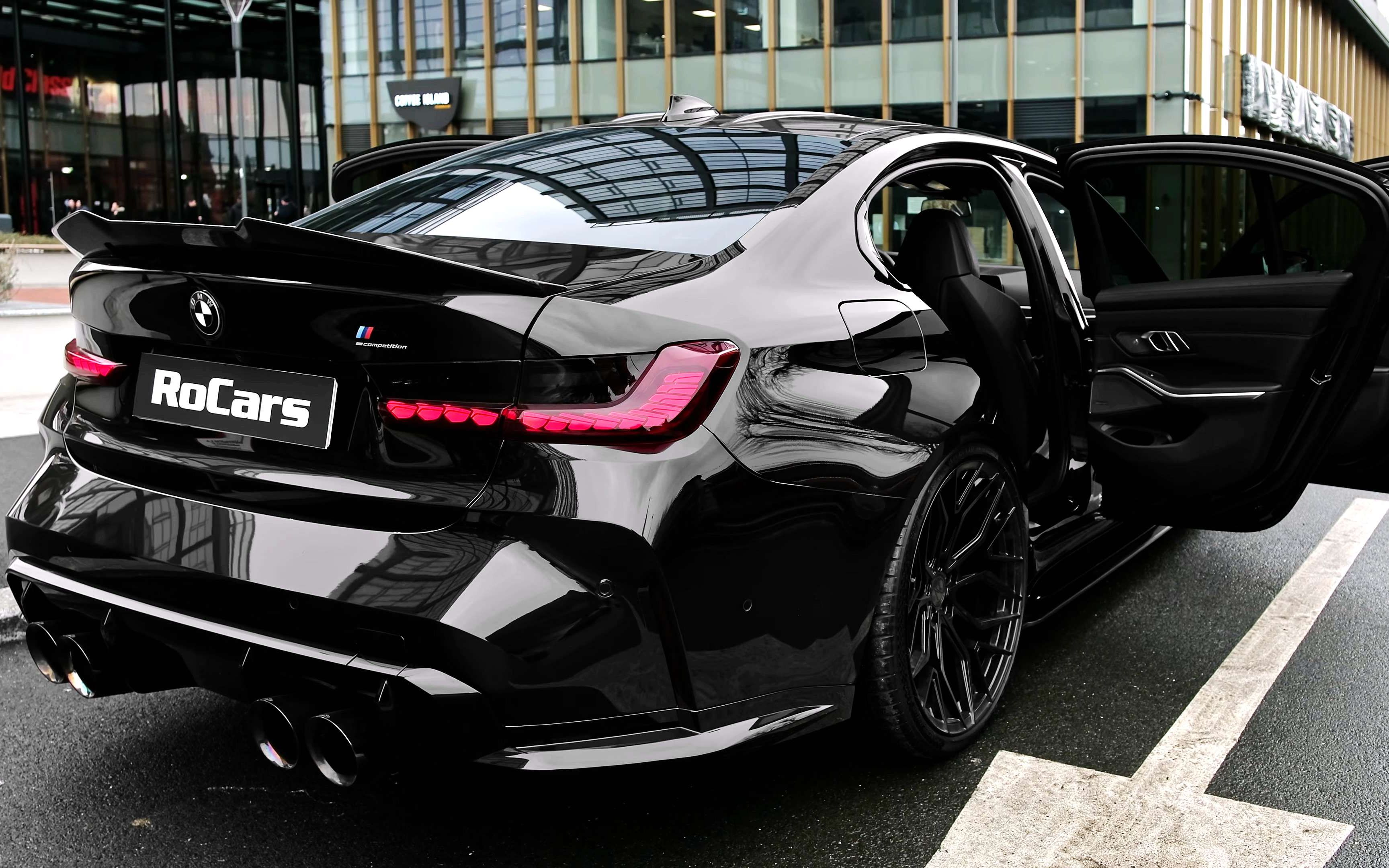 更具运动氛围 新款宝马M3官图发布