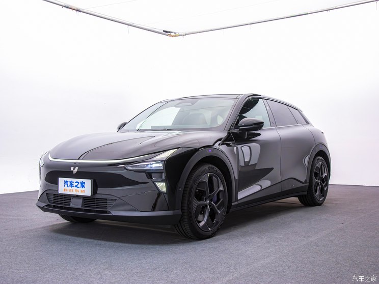 720km超长续航，极越01 Max 长续航版正式上市