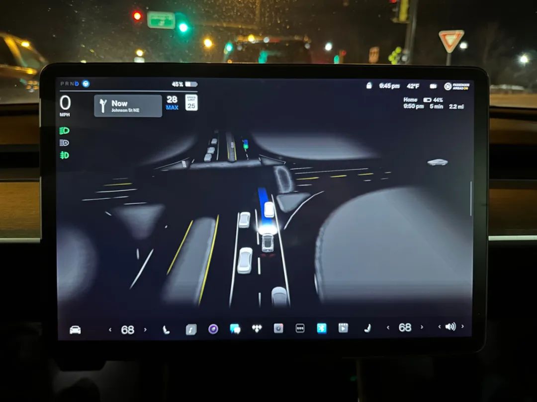 特斯拉FSD还没来，已经有人在阻击