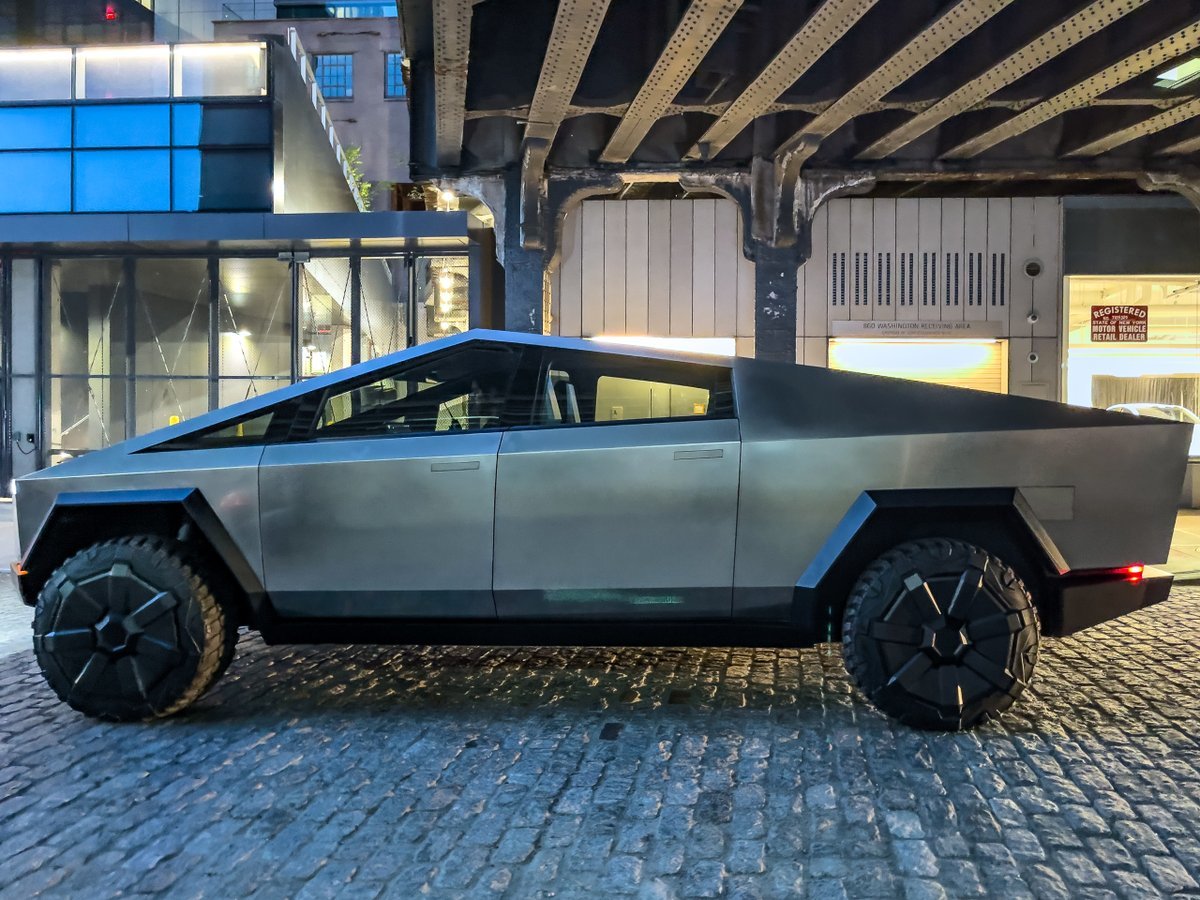 迪拜警方采购特斯拉Cybertruck