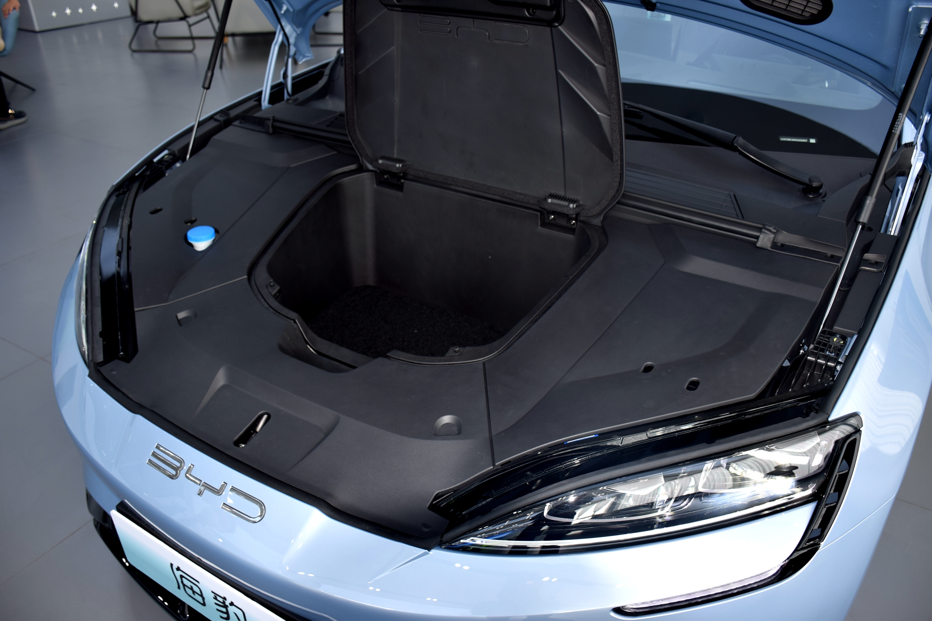 上市半个月，比亚迪秦L、海豹06卖爆了