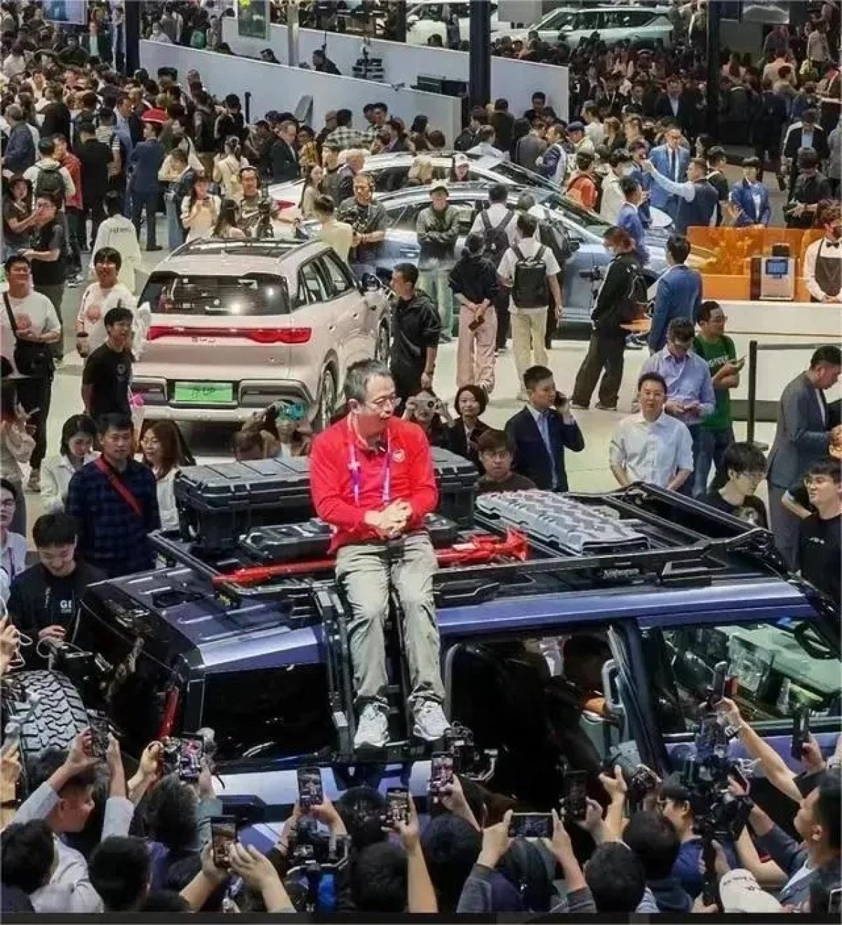 雷军一句话，车企高管跑死马