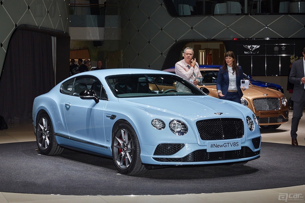 宾利全新欧陆GT极致版 搭载V8高性能插混动力