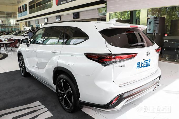 新皇冠陆放上市 最高直降4.9万!