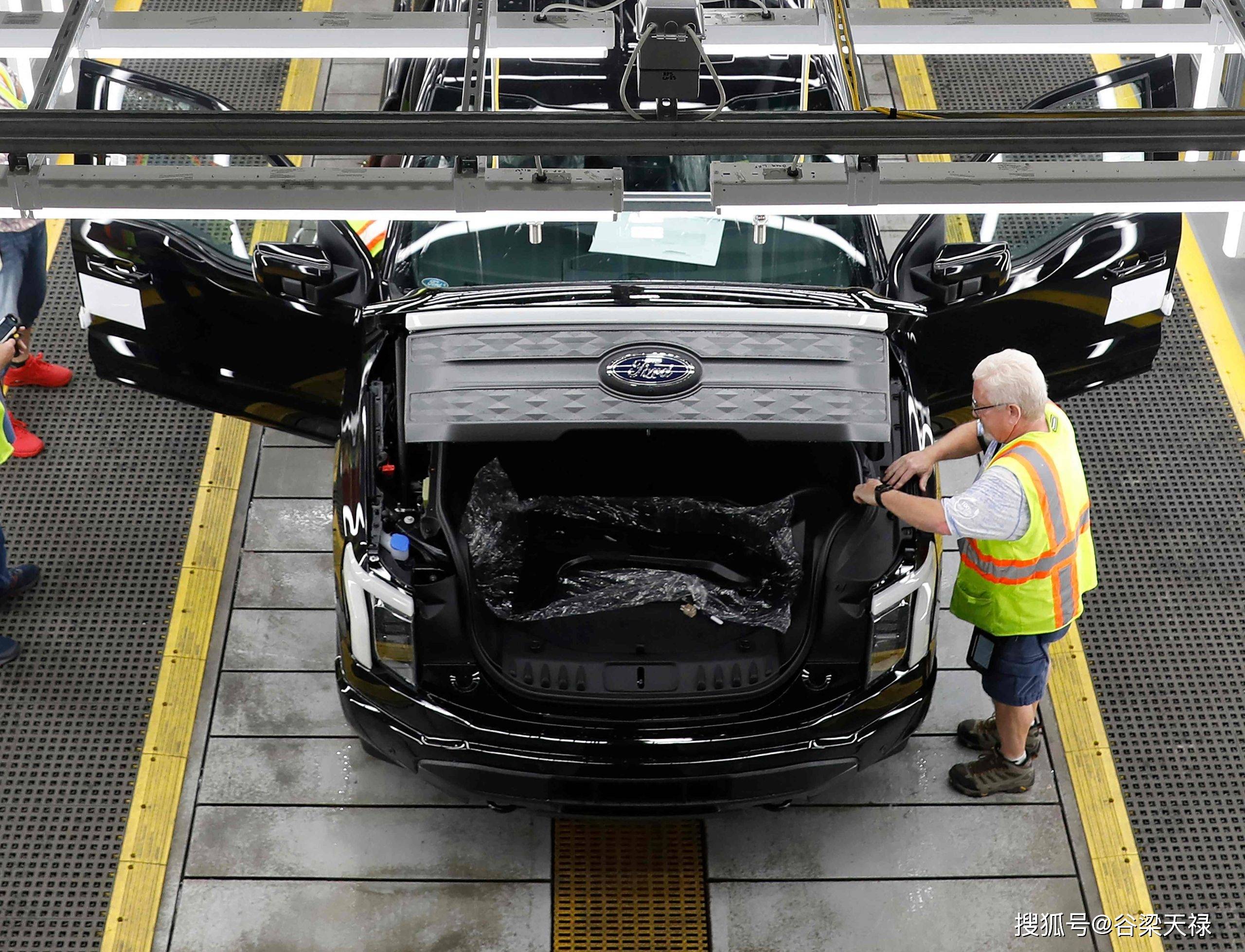 美国汽车工会主席被调查，涉嫌报复其他工会领导人