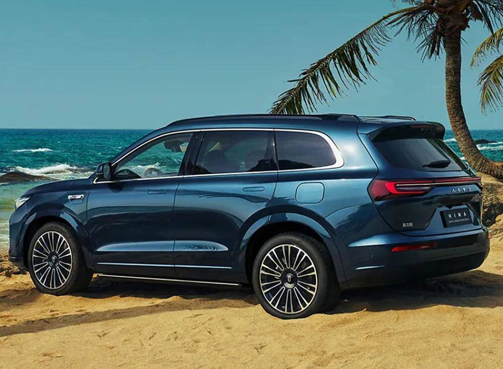 问界新M7加量不加价28.98万起售，理想汽车怕了吗？