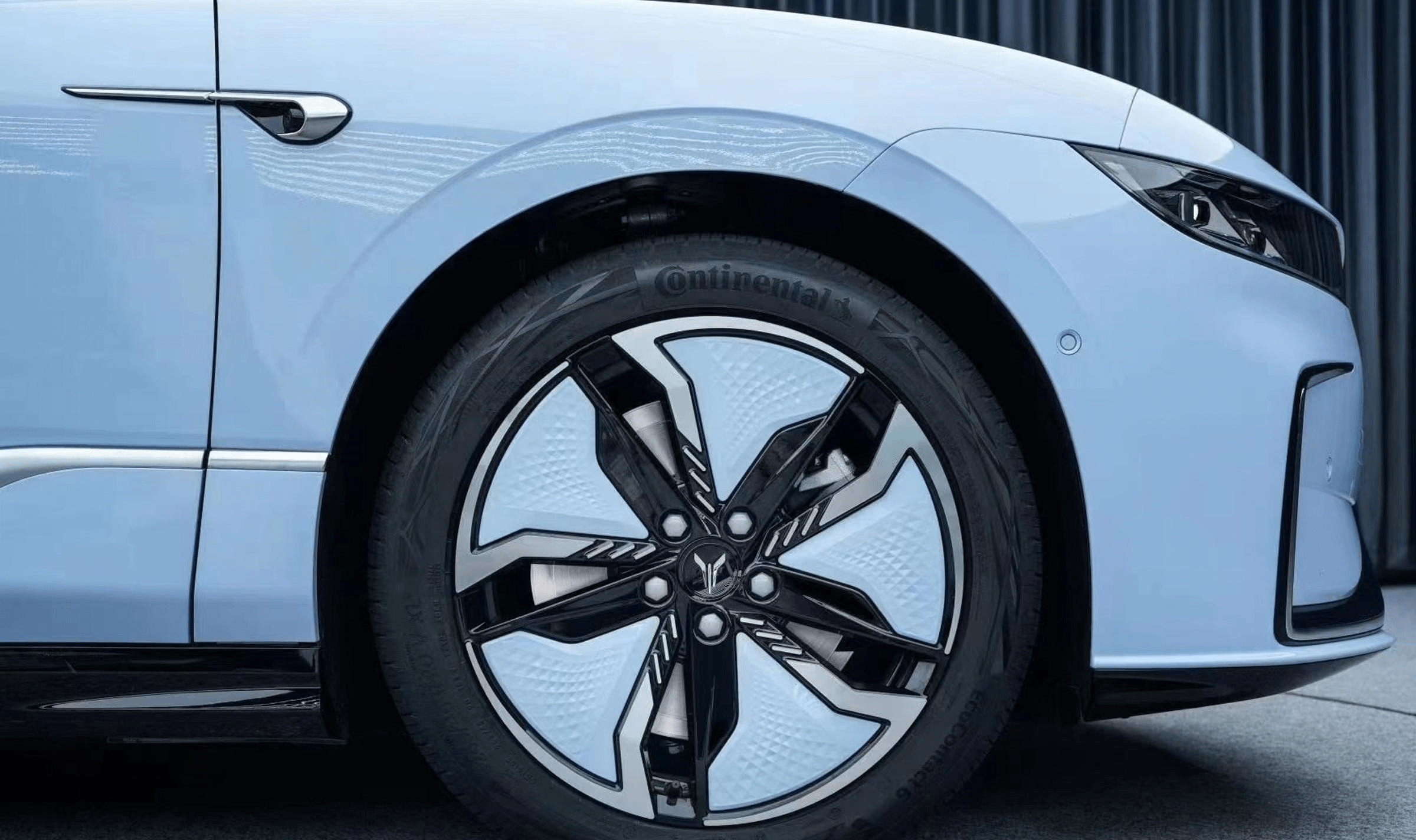 面向不同渠道发售 岚图梦想家单电机申报图曝光