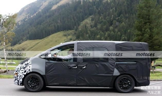 预计年内发布 小鹏P6内饰谍照曝光