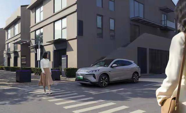 6月车市再跌6.7%，新能源渗透率冲高至48.4%