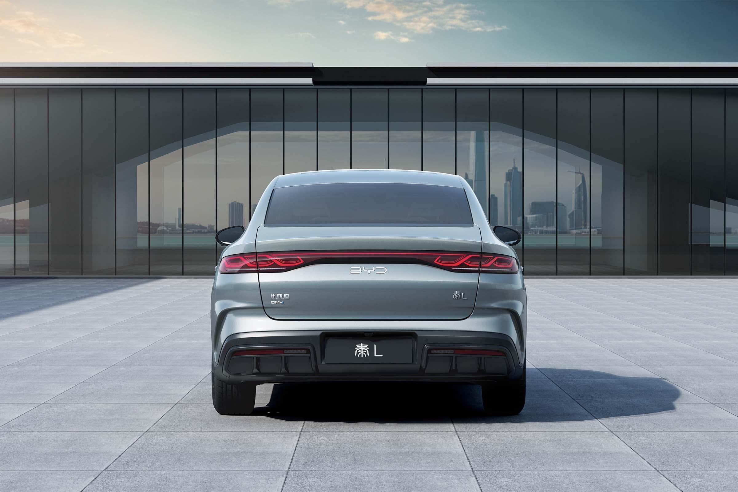 一箱油两千多公里的秦L想一统江湖，老车主和竞争对手都不答应？