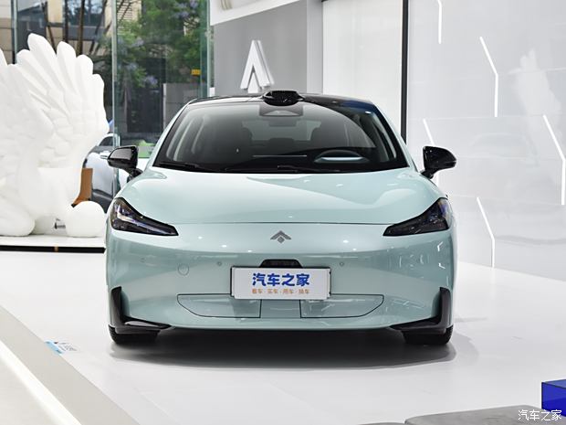 起售价20.39万元 昊铂GT全球款上市