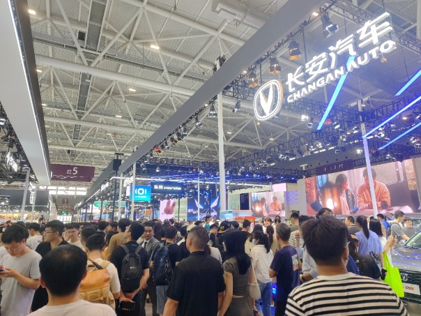 泰国智能工厂竣工 埃安霸王龙全球同步下线