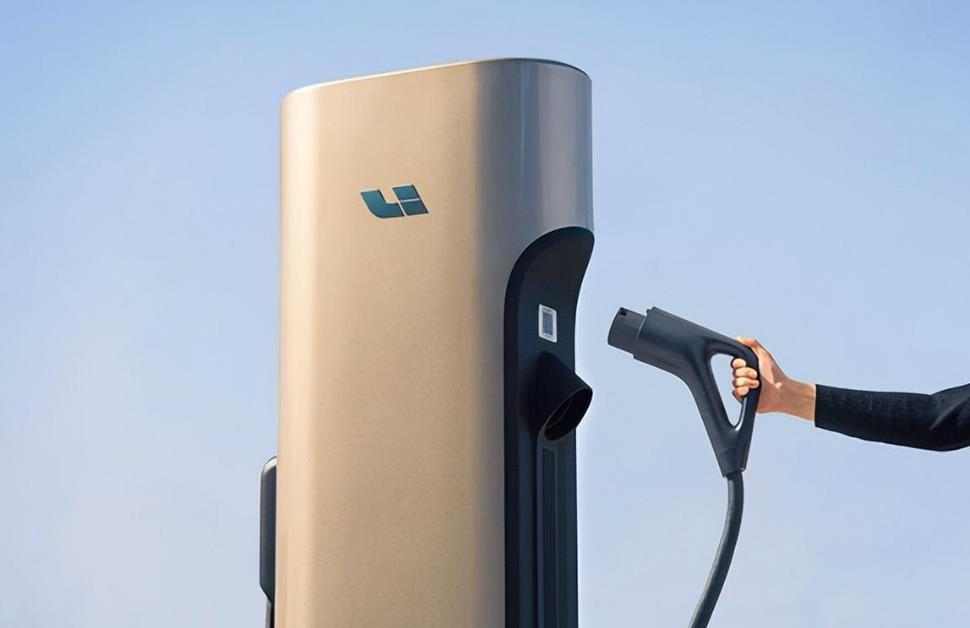 小鹏第1000座自营超充站建成，800kW液冷超快充站即将上线