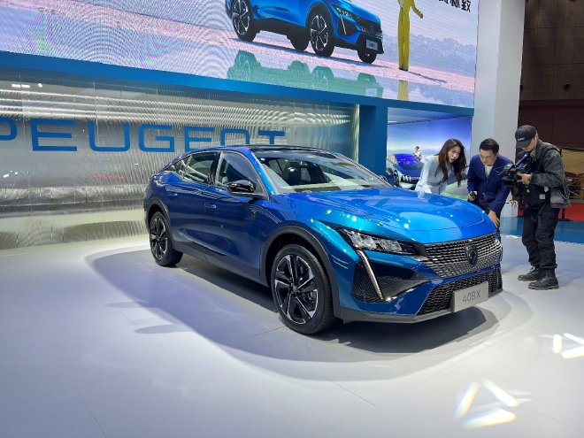 2025款标致408X上市 售15.37-17.97万元
