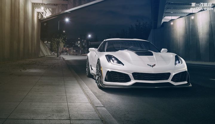 最高时速超346km/h 全新雪佛兰科尔维特ZR1官图发布
