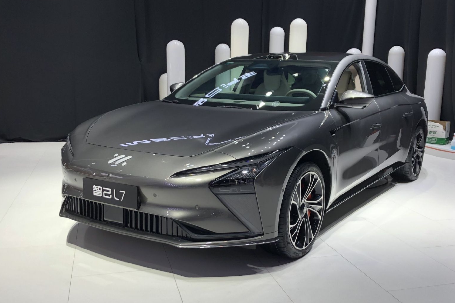 智己汽车宣布8月发布新车