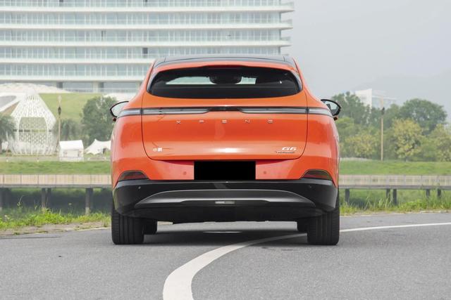 不到12万上智驾,小鹏把Model 2造出来了