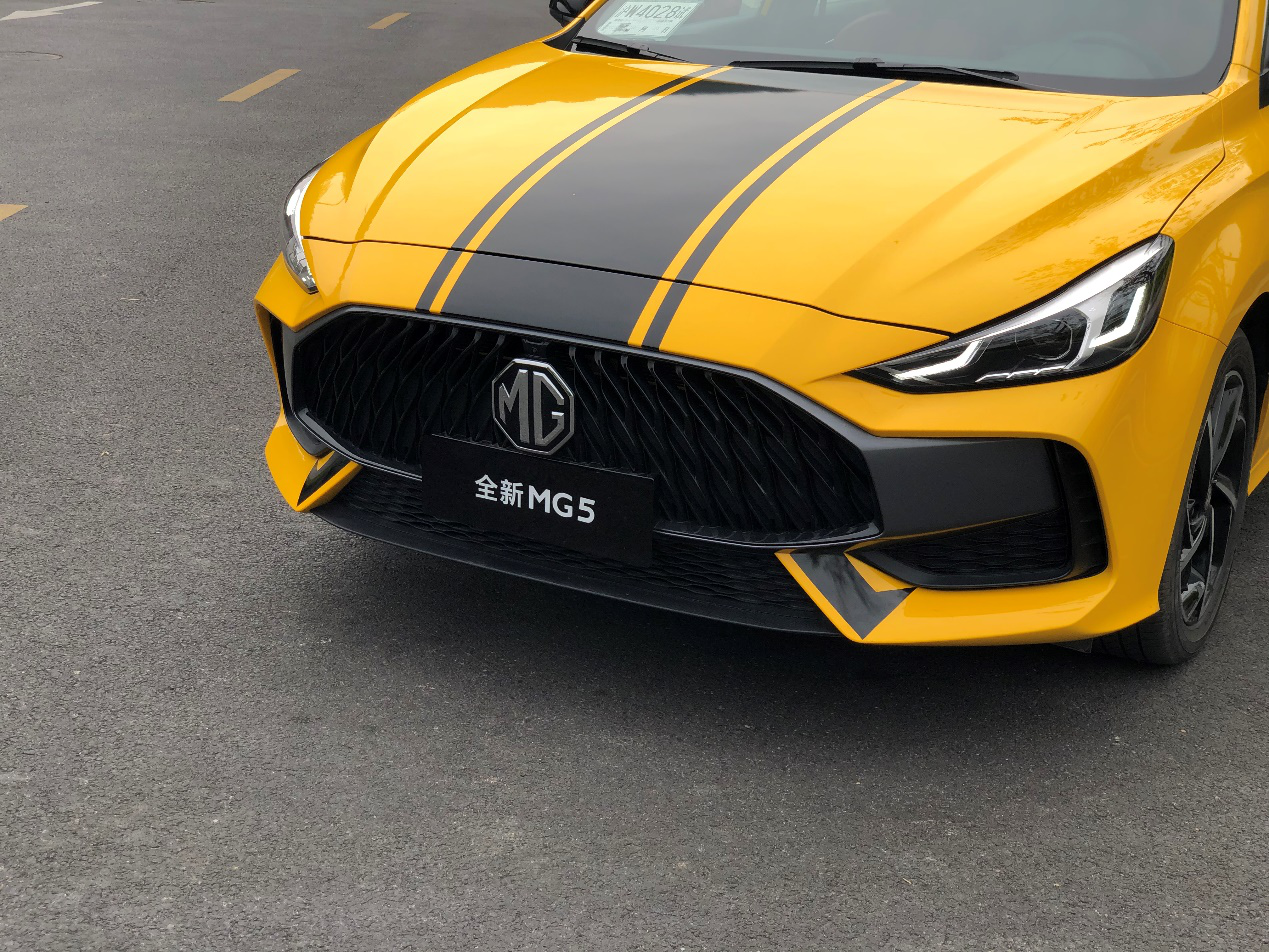 新一代MG5展台曝光 超跑同款前脸/溜背造型