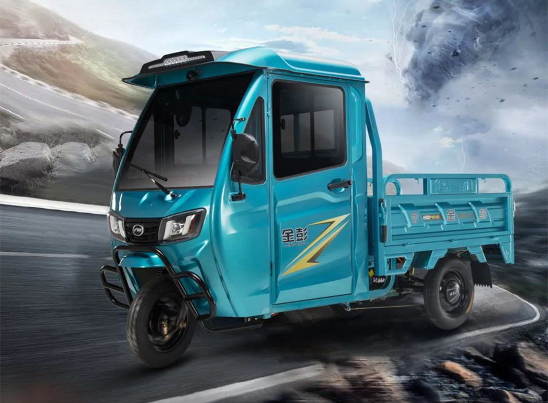 TUAL推出可更换移动电源 解决电动重型货车的续航里程问题