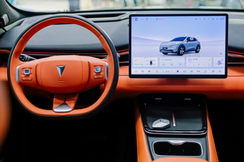 从用户体验出发，曼德光电解锁“人、车、环境”三维交互