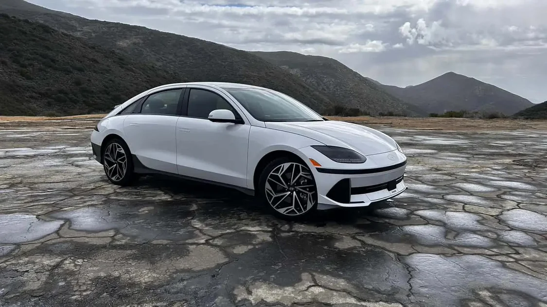 J.D. Power将美国电动汽车市场份额预期下调至9%