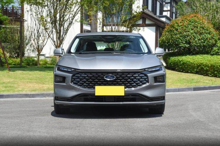 售价17.78万元 福特蒙迪欧1.5T混动舒雅型上市