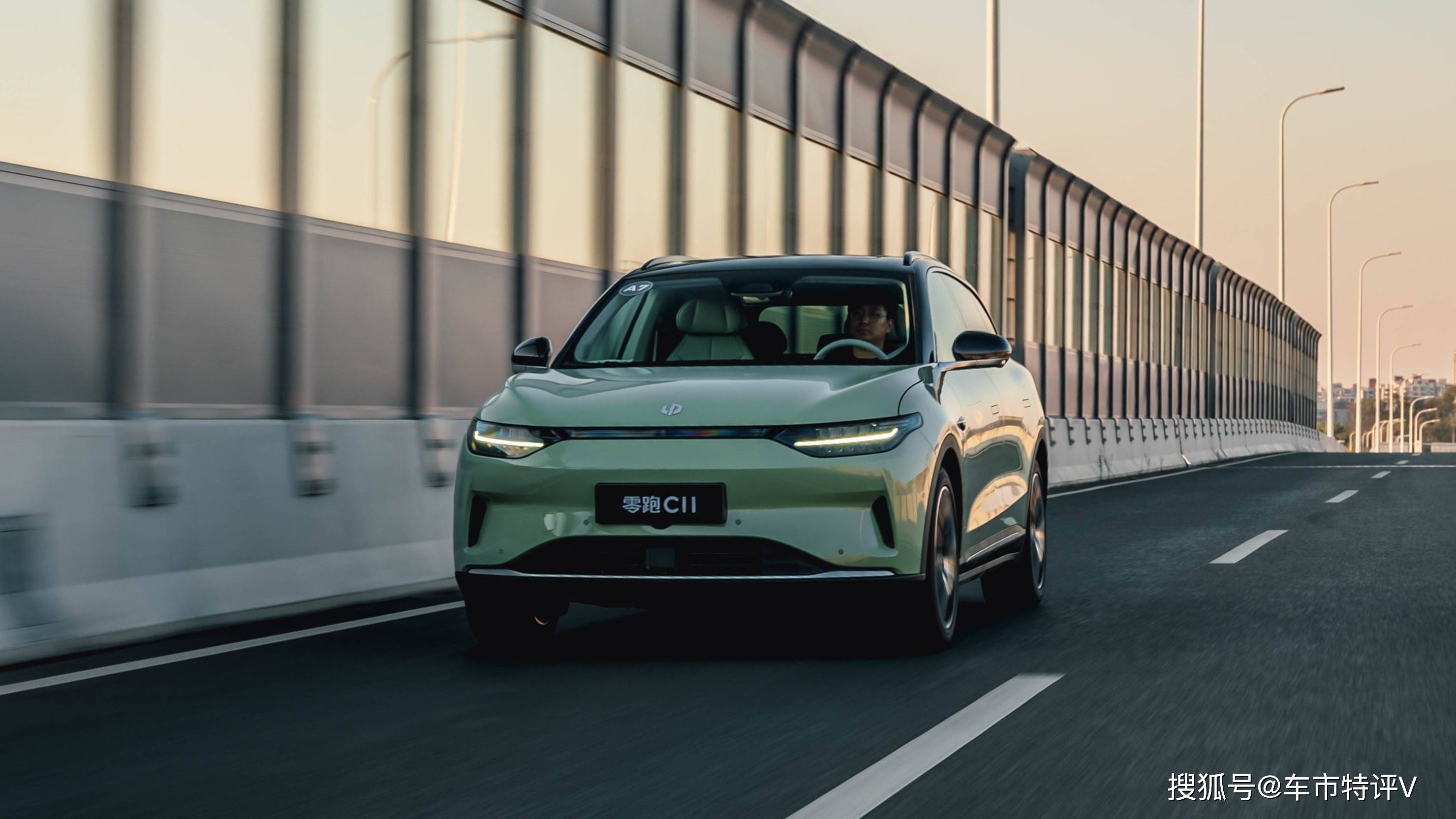 理想汽车连发两周销量排行榜，连续24周获中国市场新势力品牌销量第一