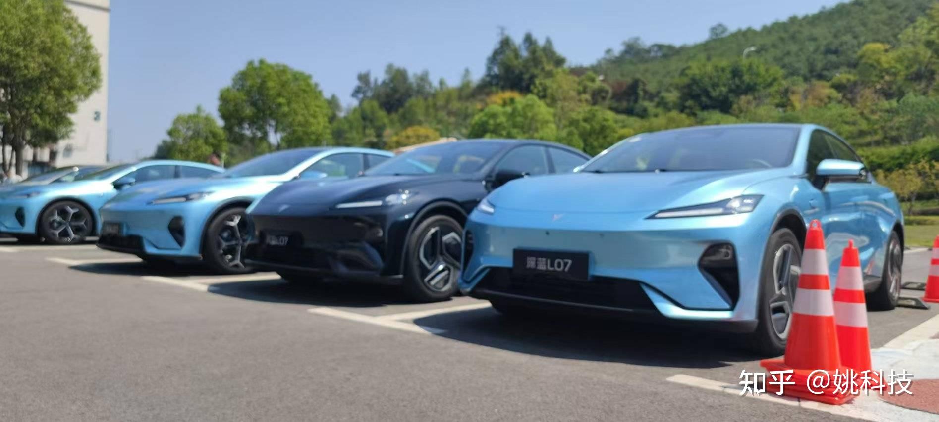 深蓝联合华为乾崑智驾双拳出击，L07 15.19万起售