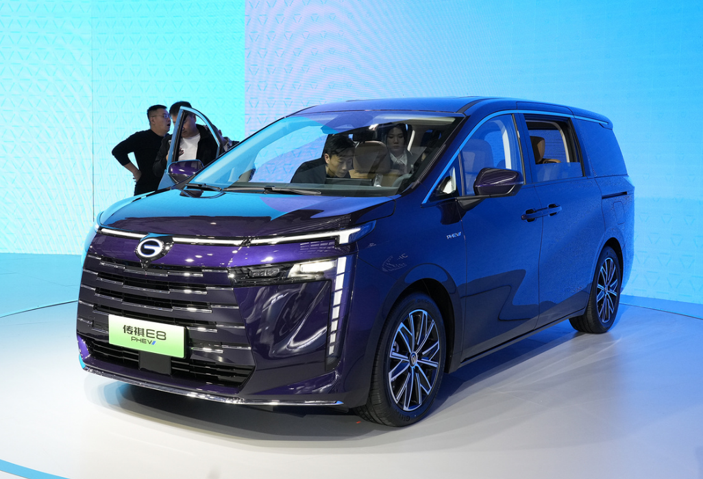 传祺E8+正式上市 售价23.28万元起