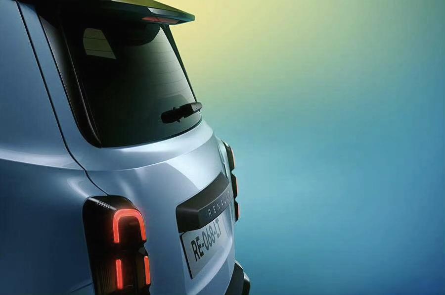 雷诺在巴黎车展推出R4 E-Tech电动车,售价低于3.5万欧元