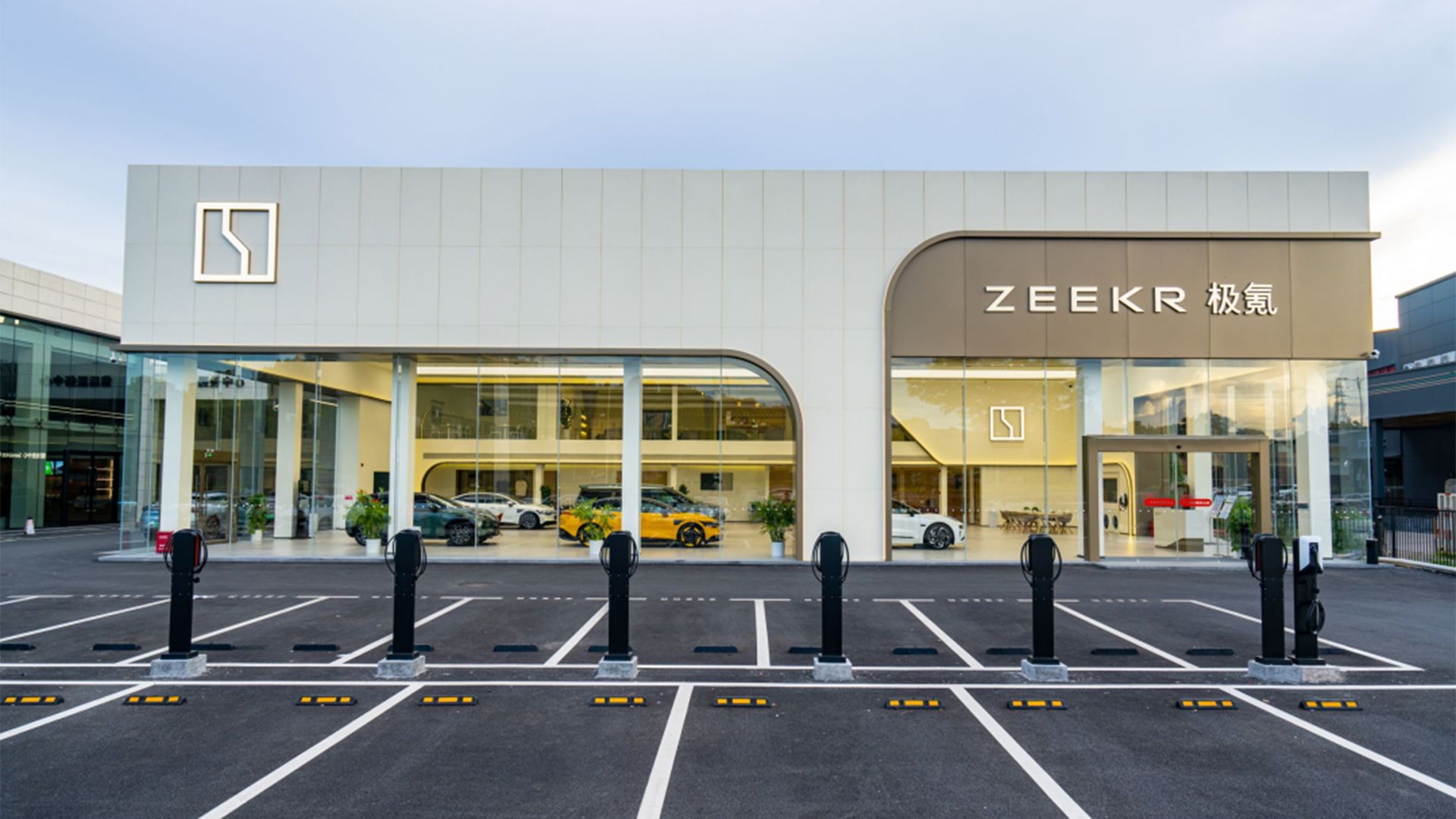 极氪正式登陆挪威，极氪001、极氪X预计今年底首批交付