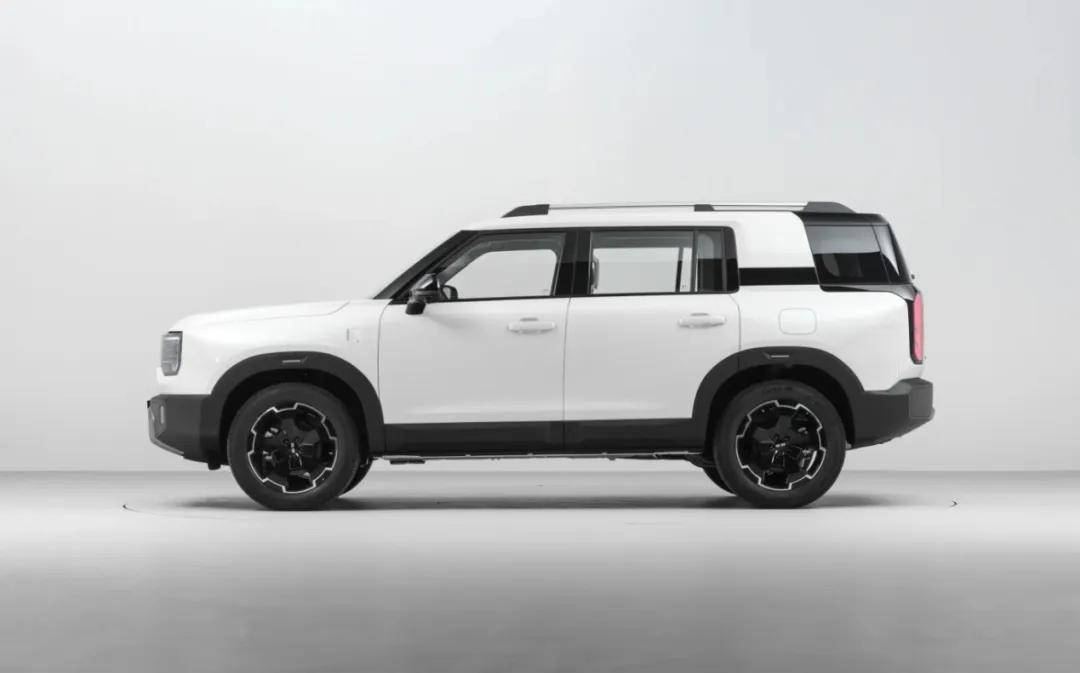 全球高标准纯电后驱SUV MG ES5宠你自在生活，增换购惊喜价9.99万元起