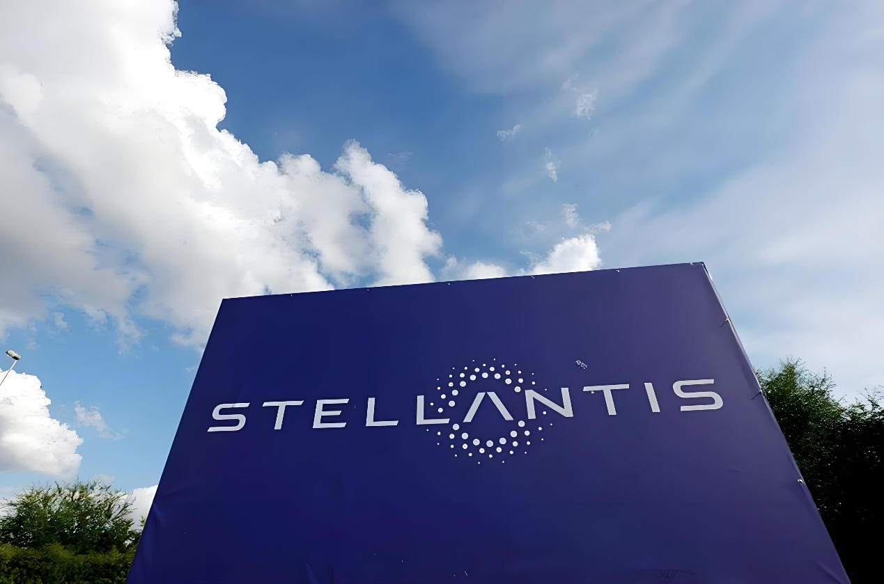 因与董事会和股东观点不和，Stellantis CEO提前辞职