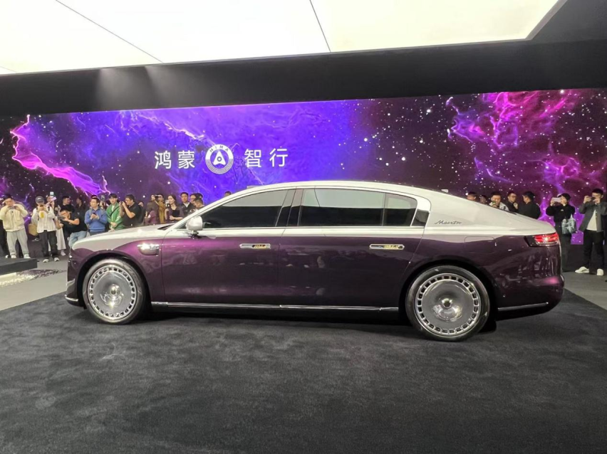 鸿蒙智行尊界首车官宣命名为S800