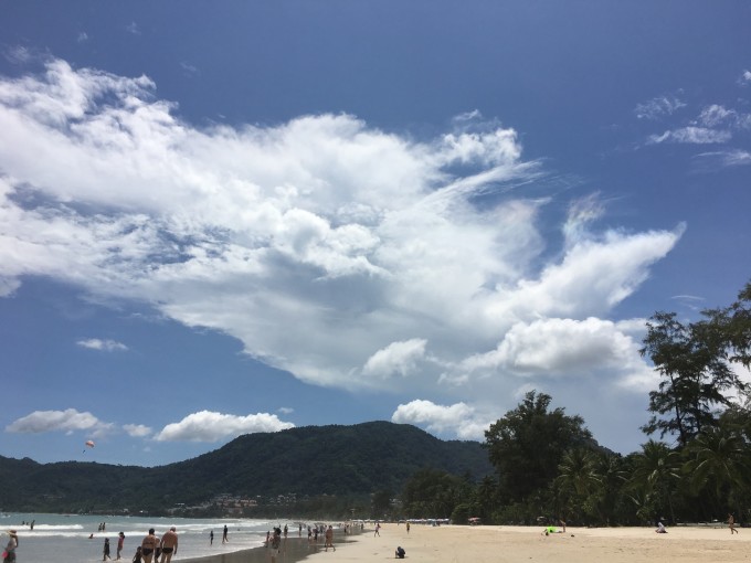 出海，理想终于上心了？