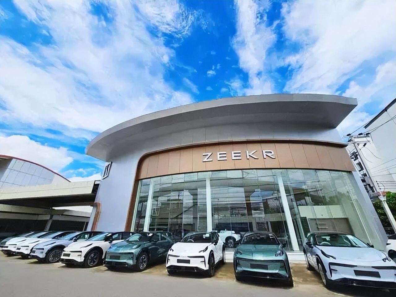 极氪全球第500家门店在新加坡开业