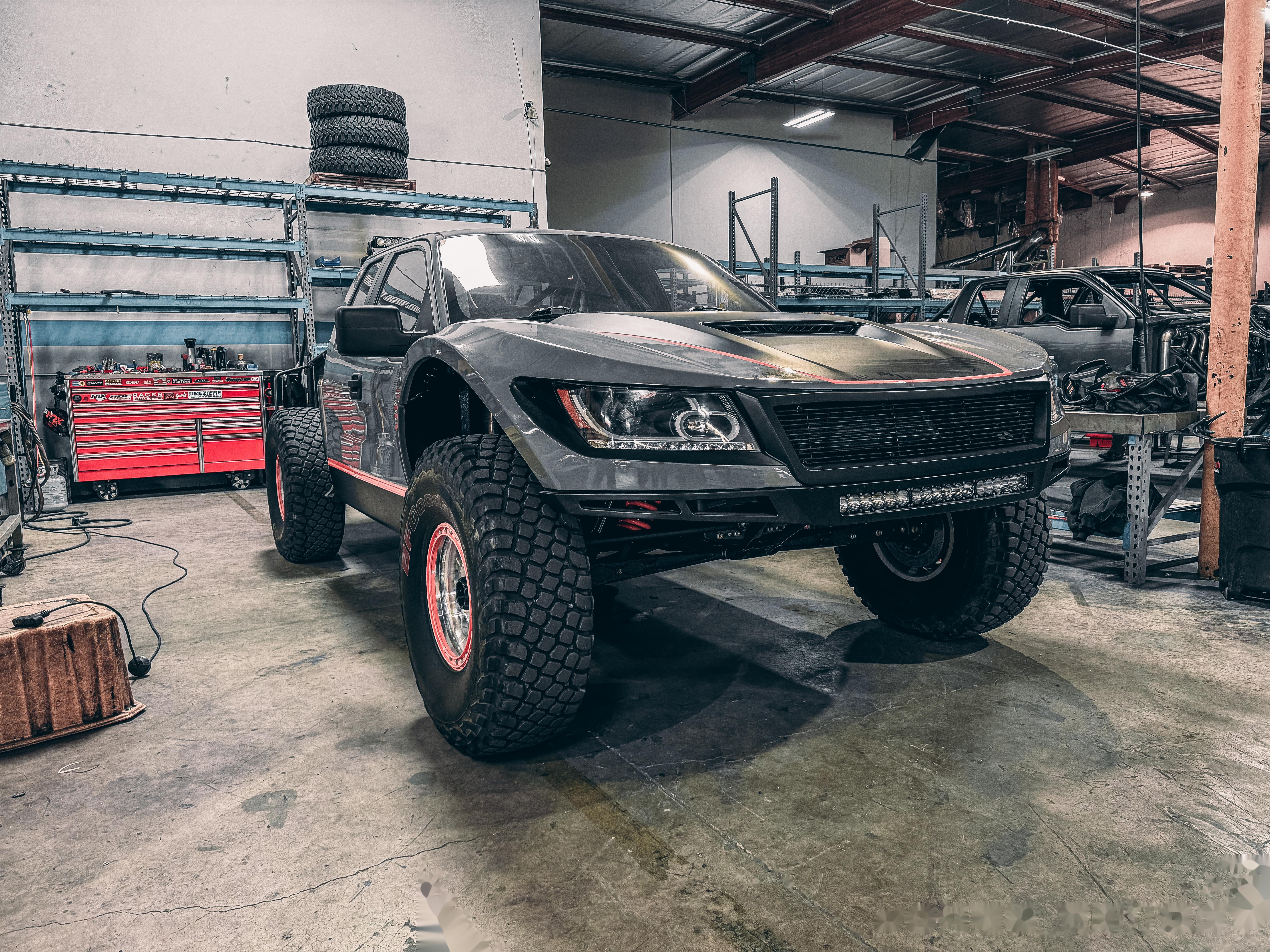 10月美国车市增长12%，F-150纯电不敌Cybertruck