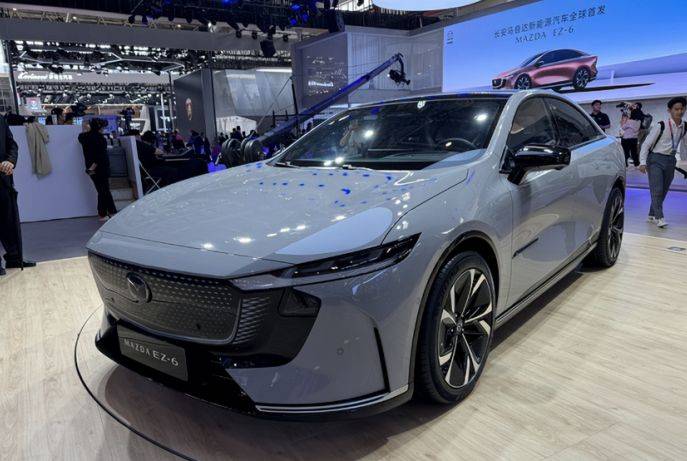 长安马自达MAZDA EZ-6领衔亮相2024广州车展新能源馆