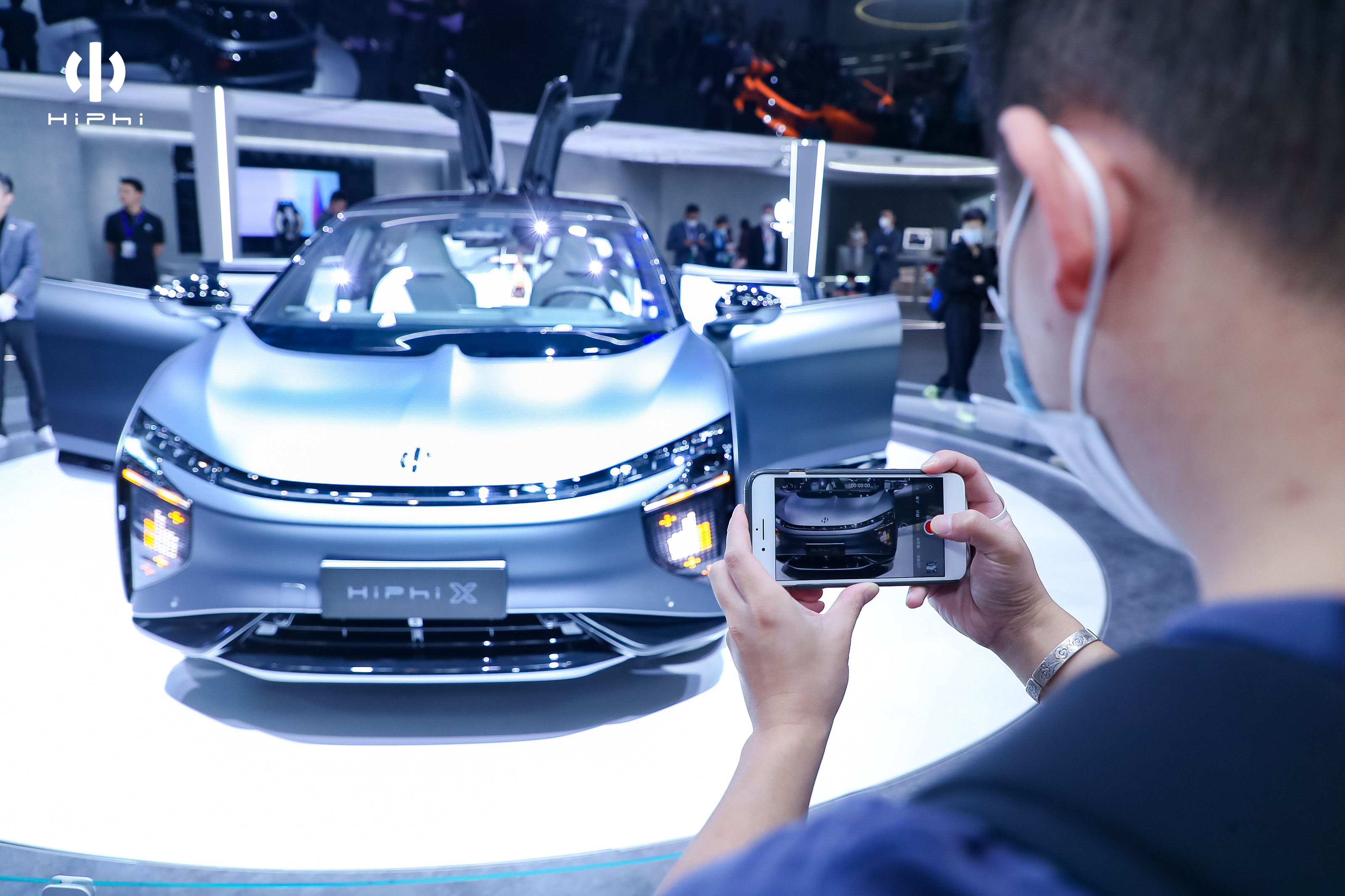 HL Klemove与哈曼签署合作 为软件定义汽车研发中央计算平台