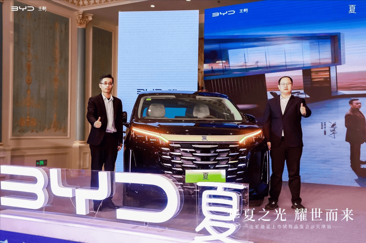 比亚迪夏，干掉赛那还是GL8？