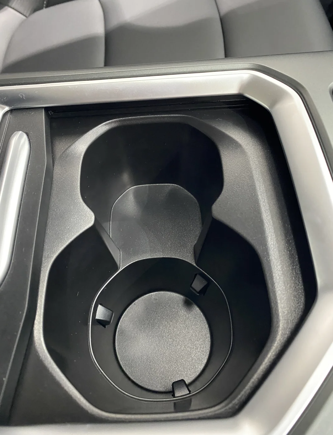 雷达汽车确认并入吉利汽车,被抛弃还是憋大招?