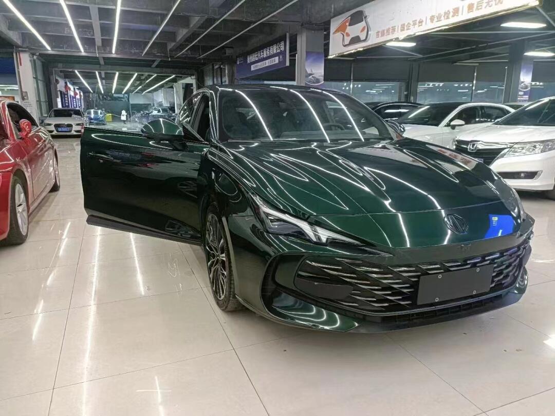 国产“西装暴徒”上新，限时一口价11.29万元的名爵MG7又帅又能打