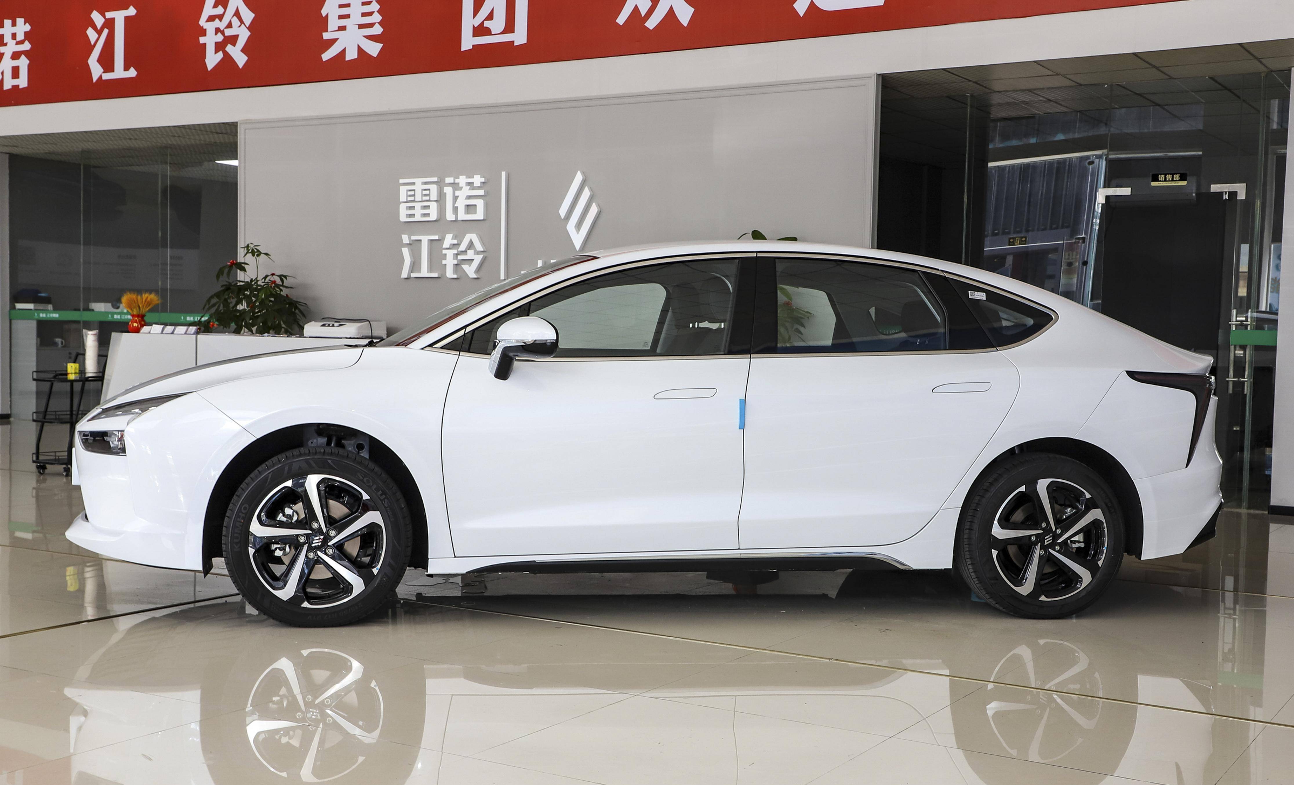 江铃羿驰05正式上市 售价12.98-17.98万元