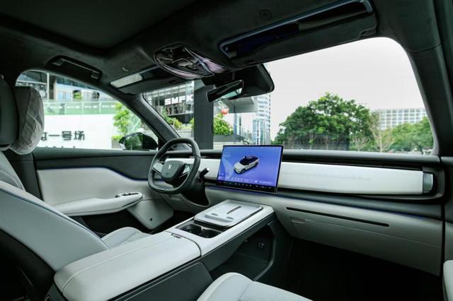 岚图知音全球版开启海外交付